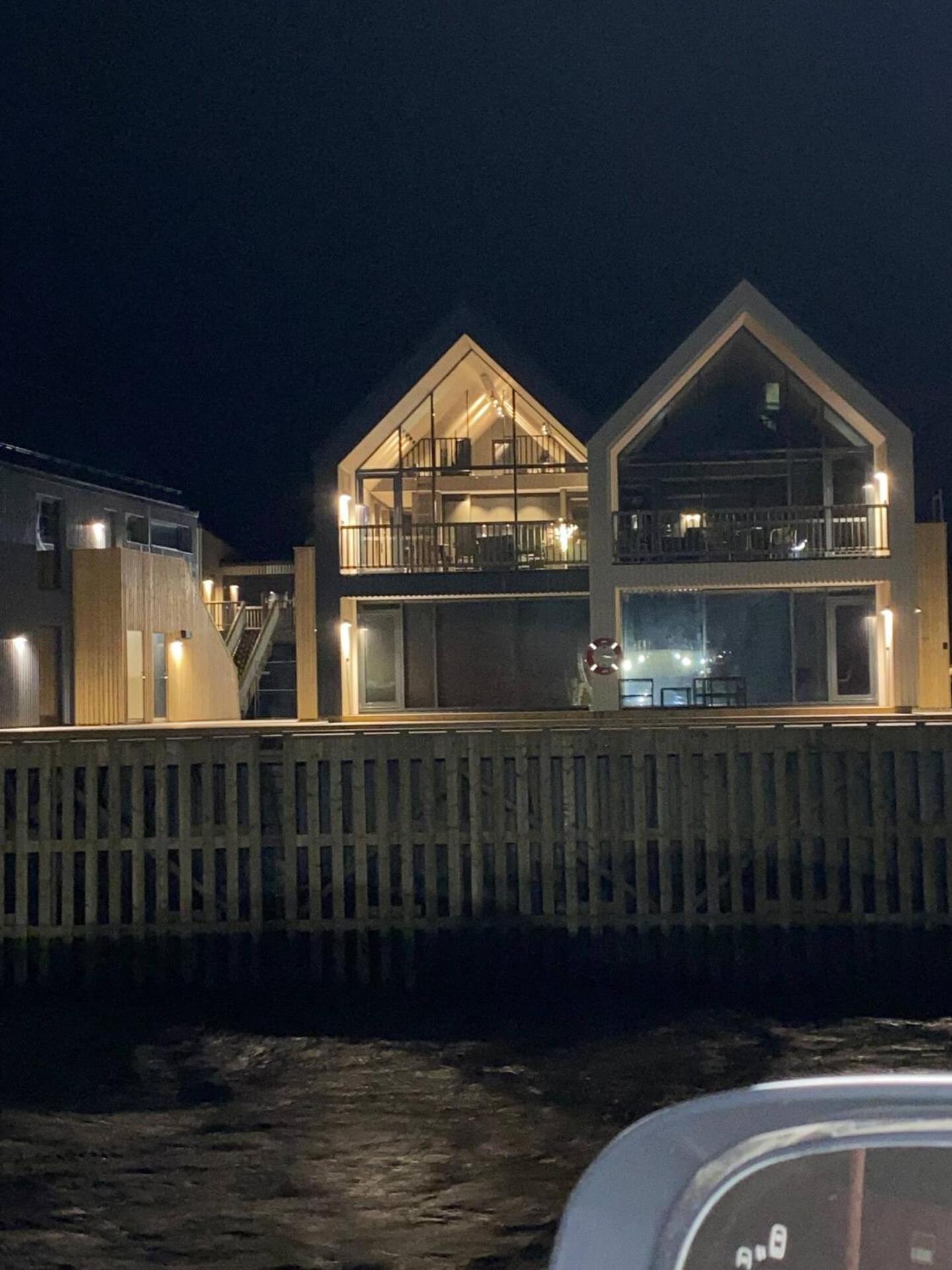 Ny Leilighet I Henningsvaer! Экстерьер фото