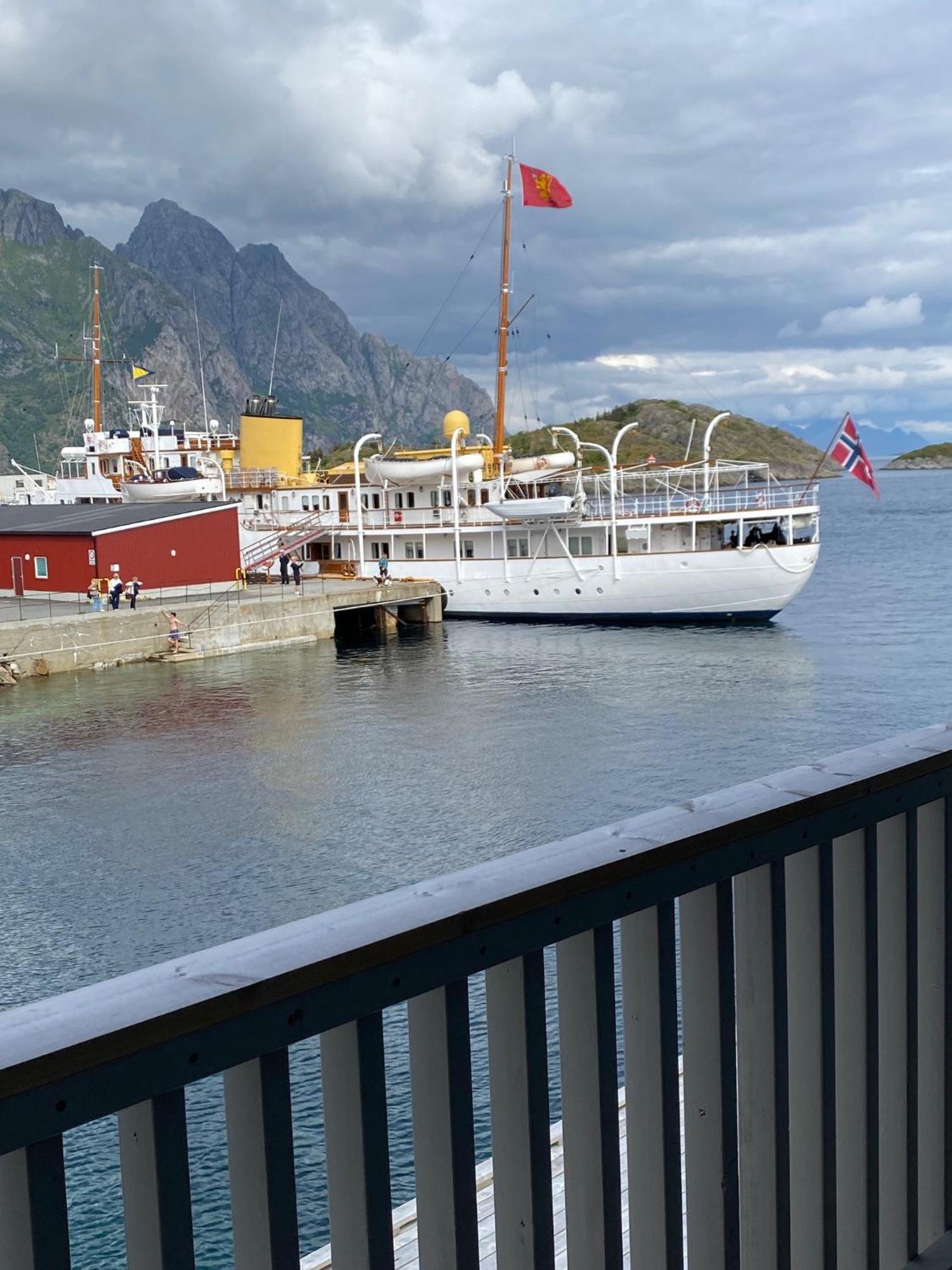 Ny Leilighet I Henningsvaer! Экстерьер фото